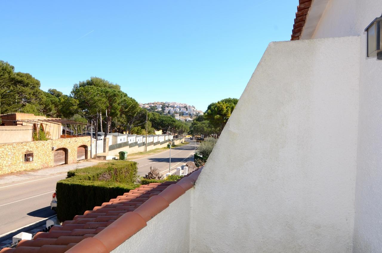 Villa Avinguda Montgo L' Escala Exterior foto