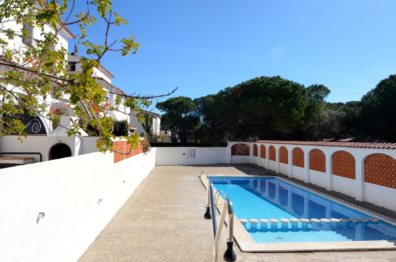 Villa Avinguda Montgo L' Escala Exterior foto